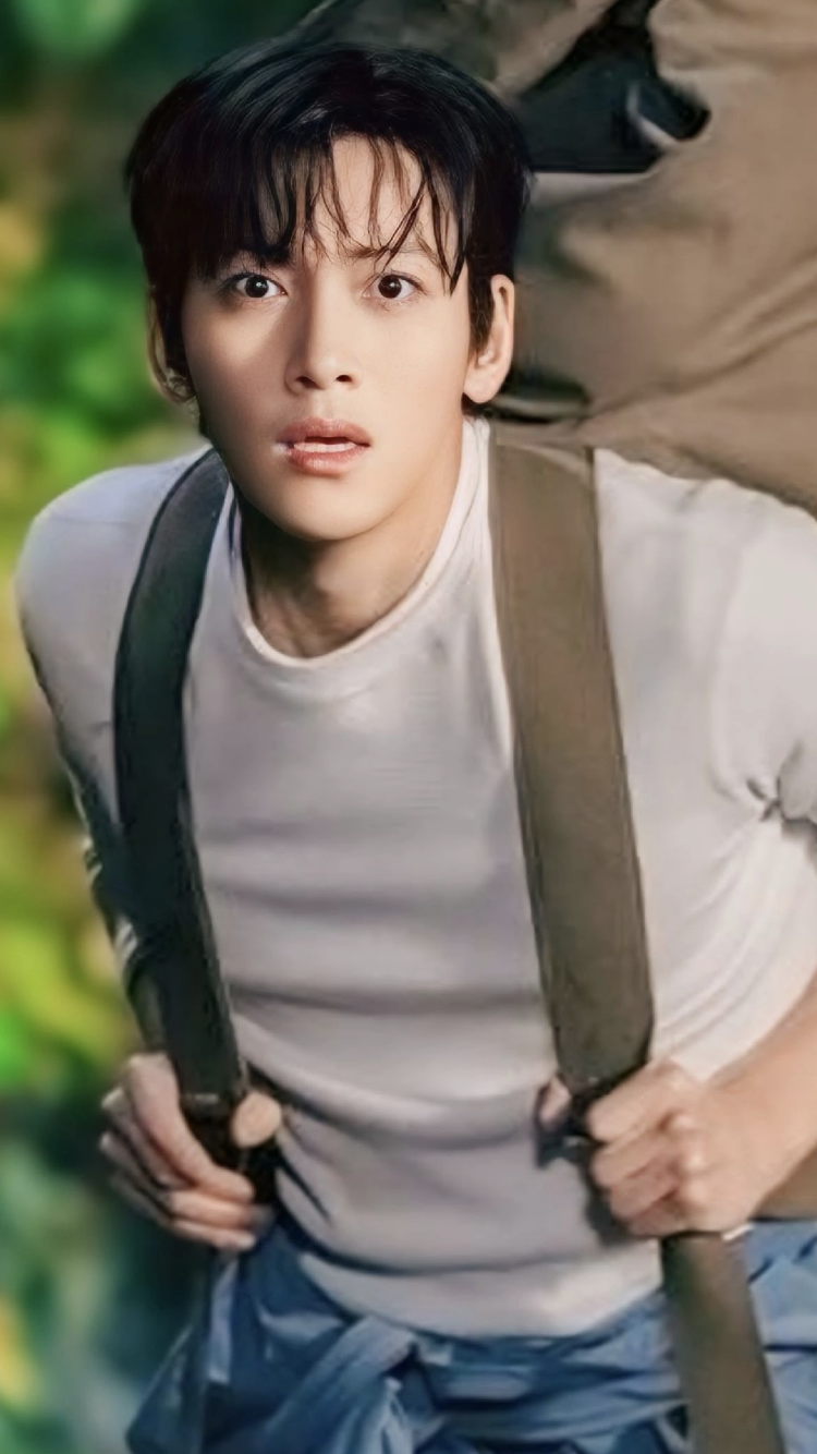 Emotional wallpaper shared by fans for Ji Changwook