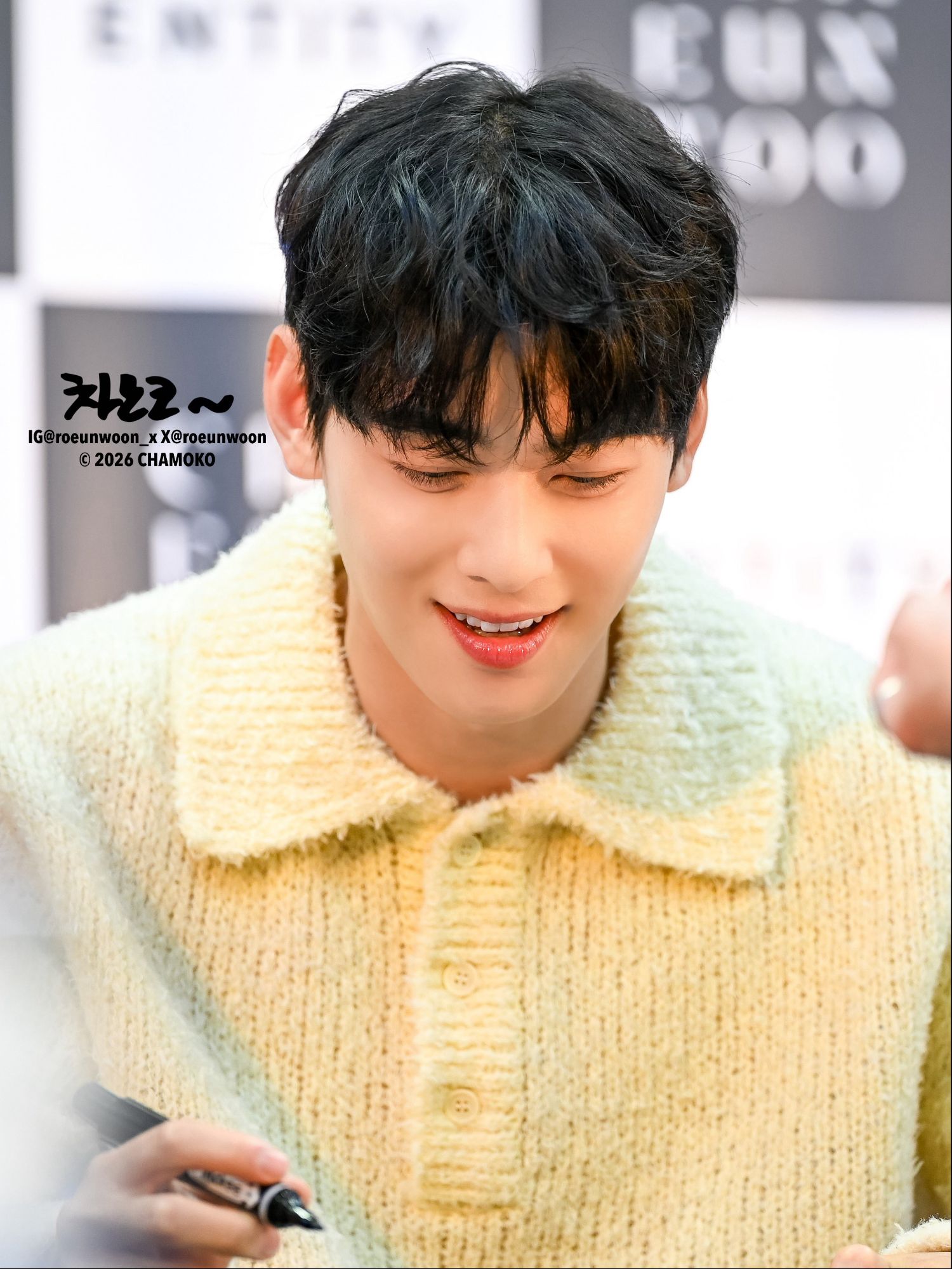 粉丝拍下的车银优瞬间