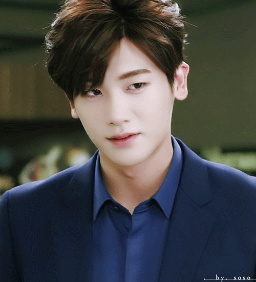 Behind-the-scenes cut of Park Hyungsik