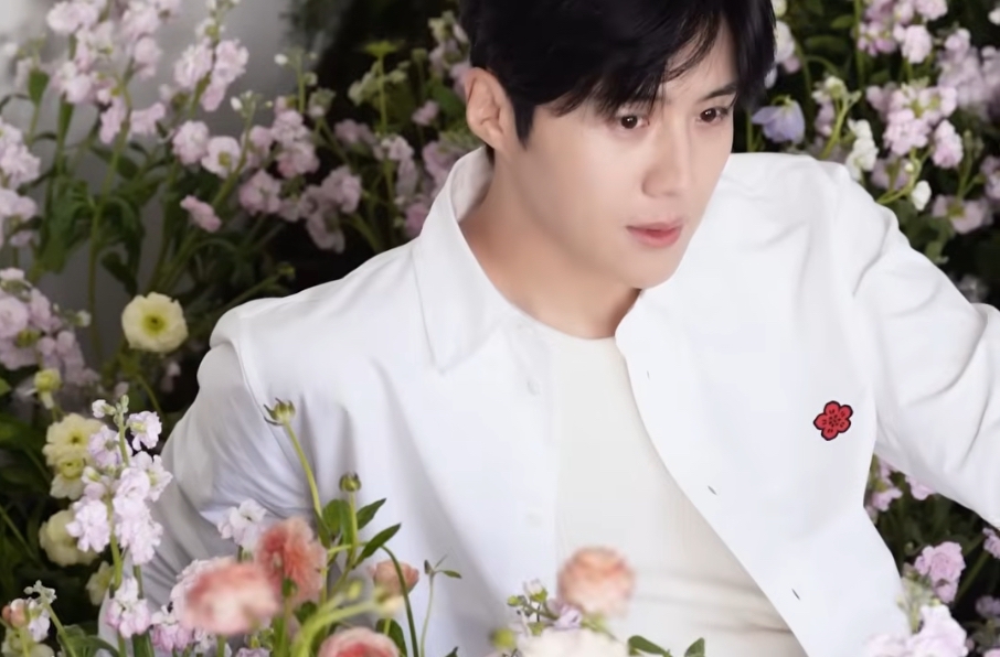 Recent activity shot of Kim Seonho