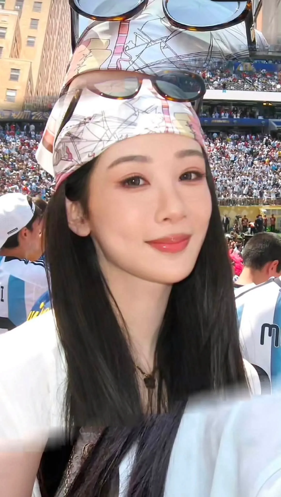 Emotional wallpaper shared by fans for Yang Zi