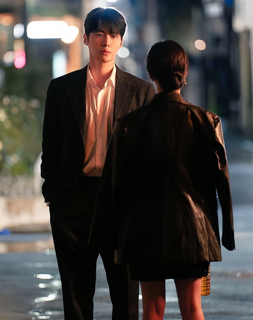 Recent activity shot of Kim Seonho