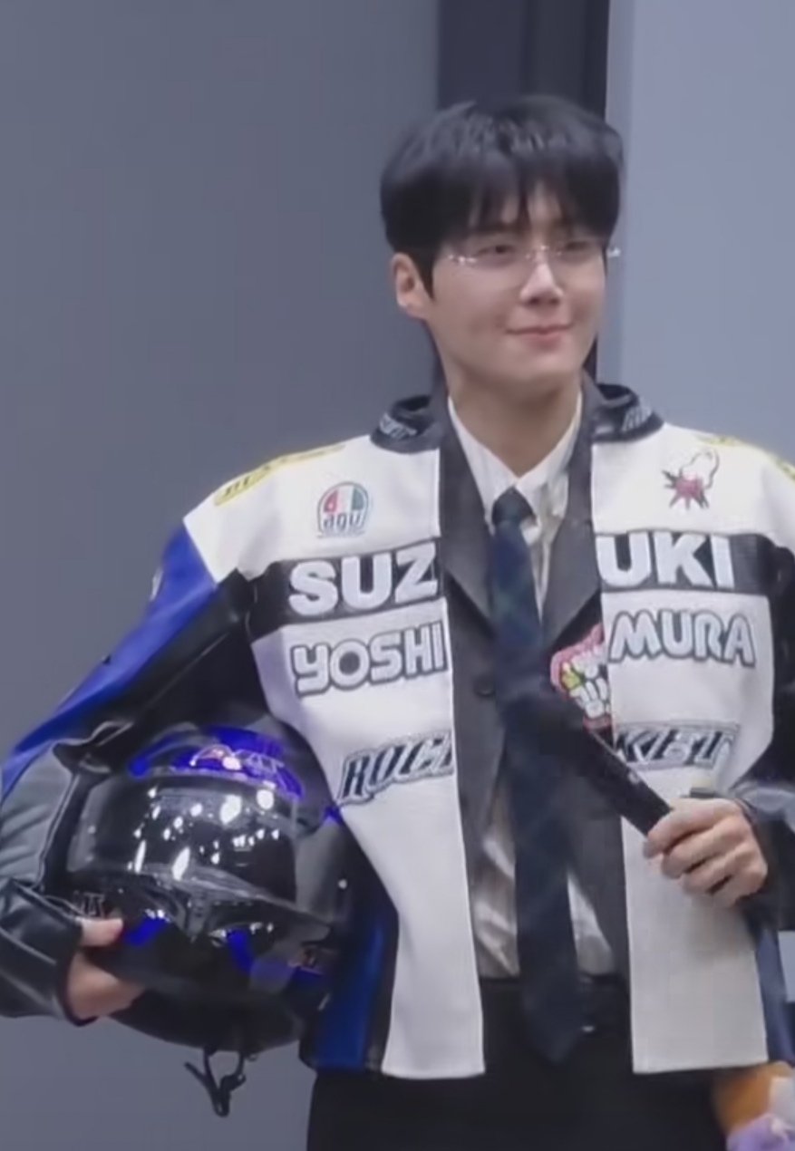 Recent activity shot of Kim Seonho