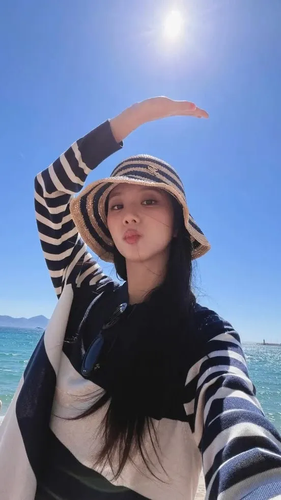 A moment captured by a fan of Jisoo (1995)