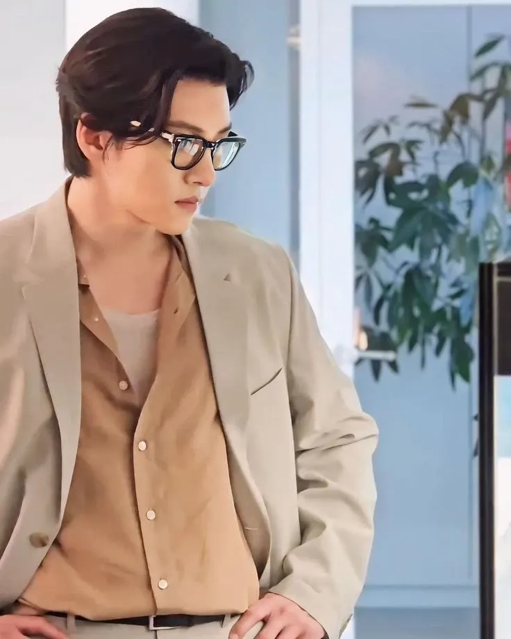 Recent activity shot of Ji Changwook