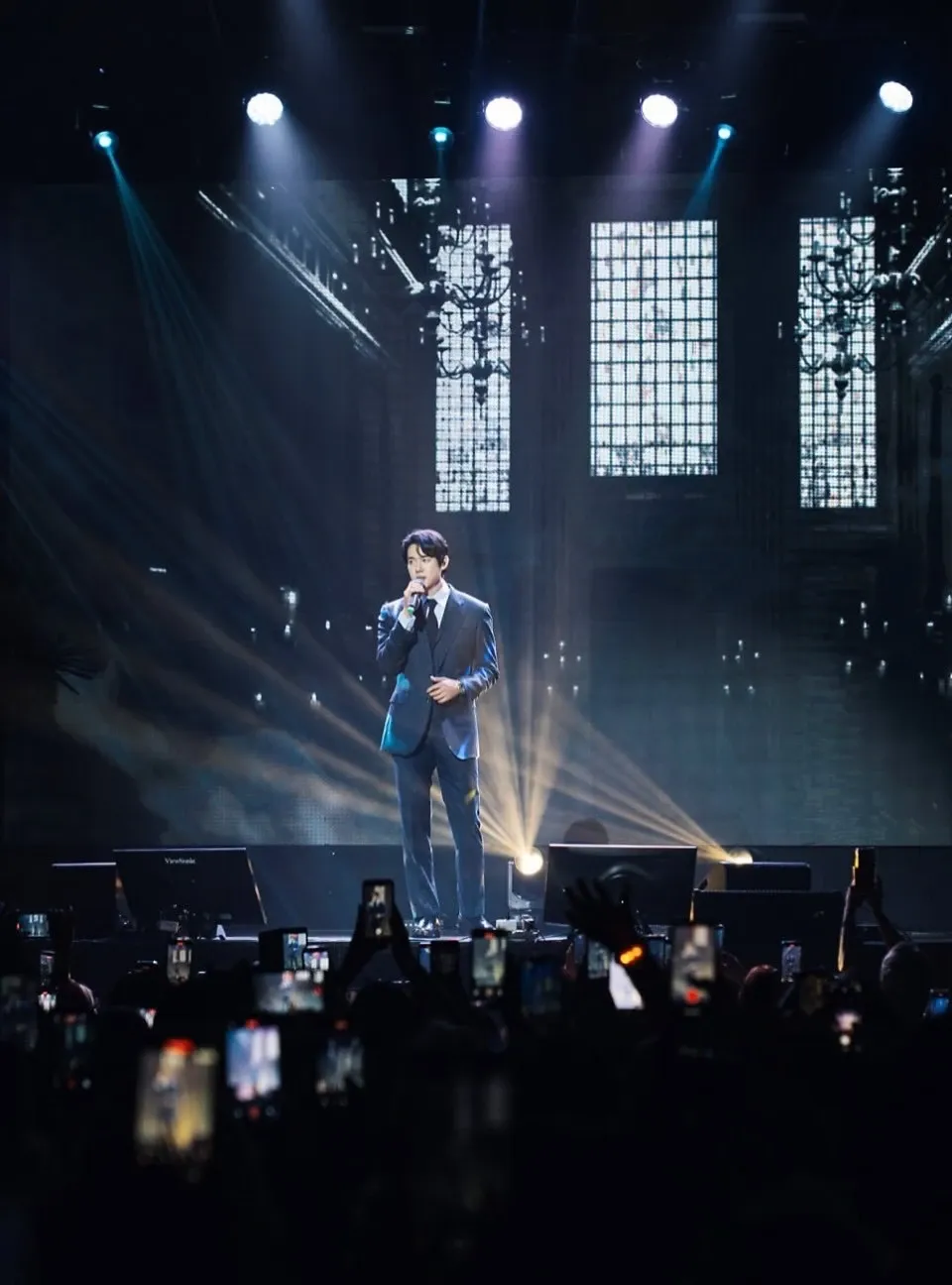 Behind-the-scenes cut of Yoo Yeonseok
