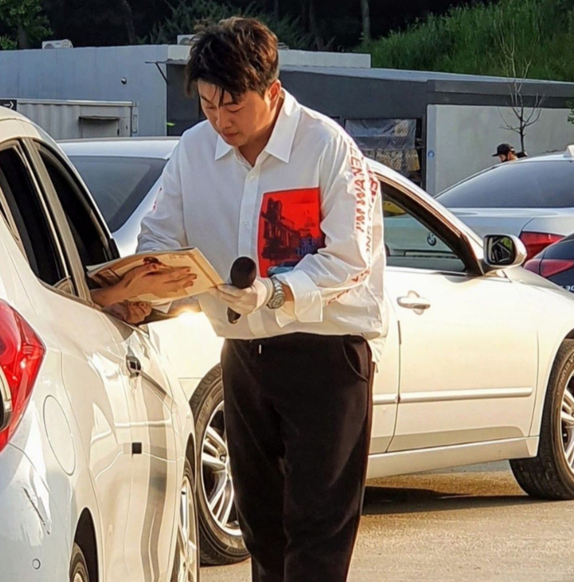 Cuplikan di balik layar dari Kim Hojoong