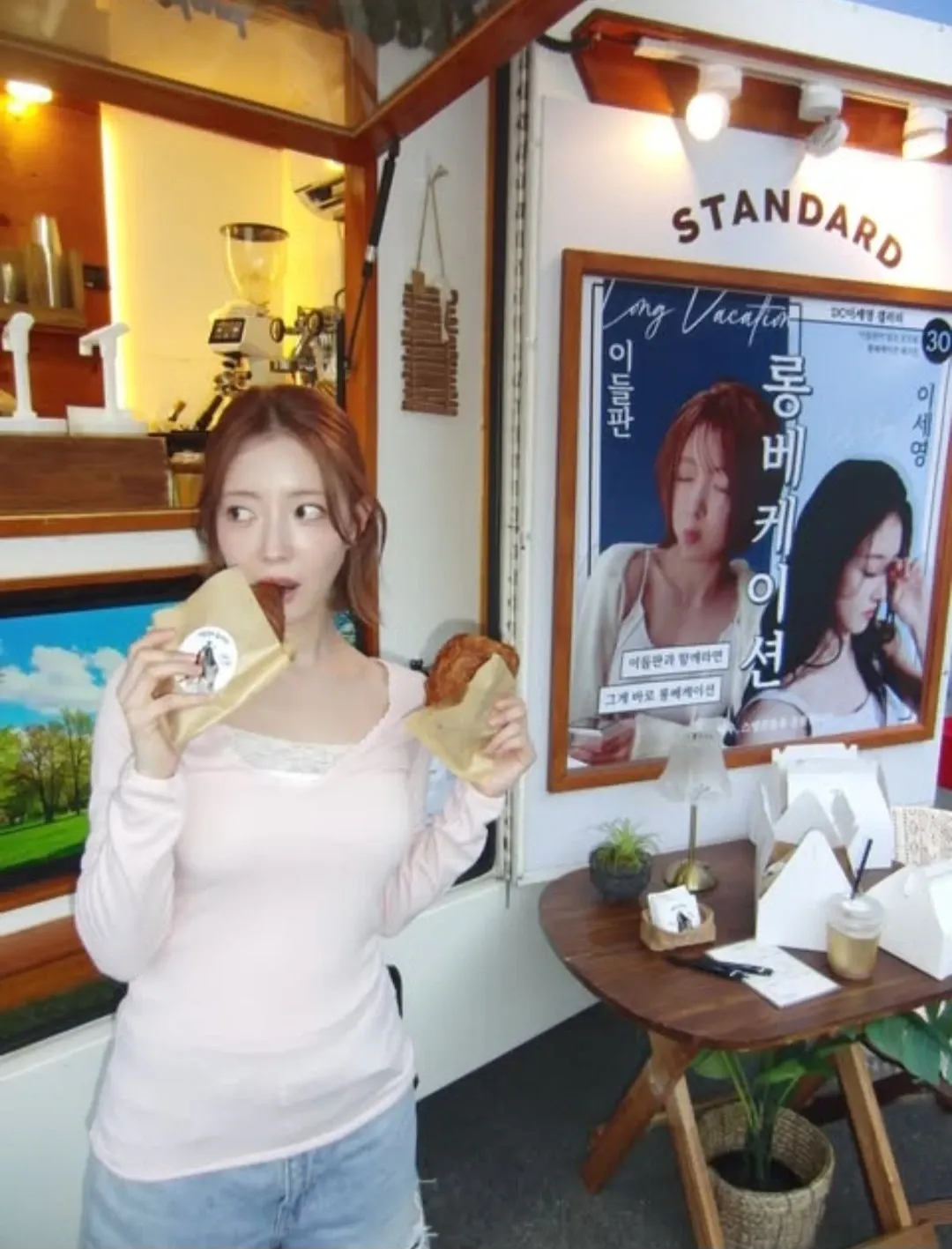 Behind-the-scenes cut of Lee Seyoung