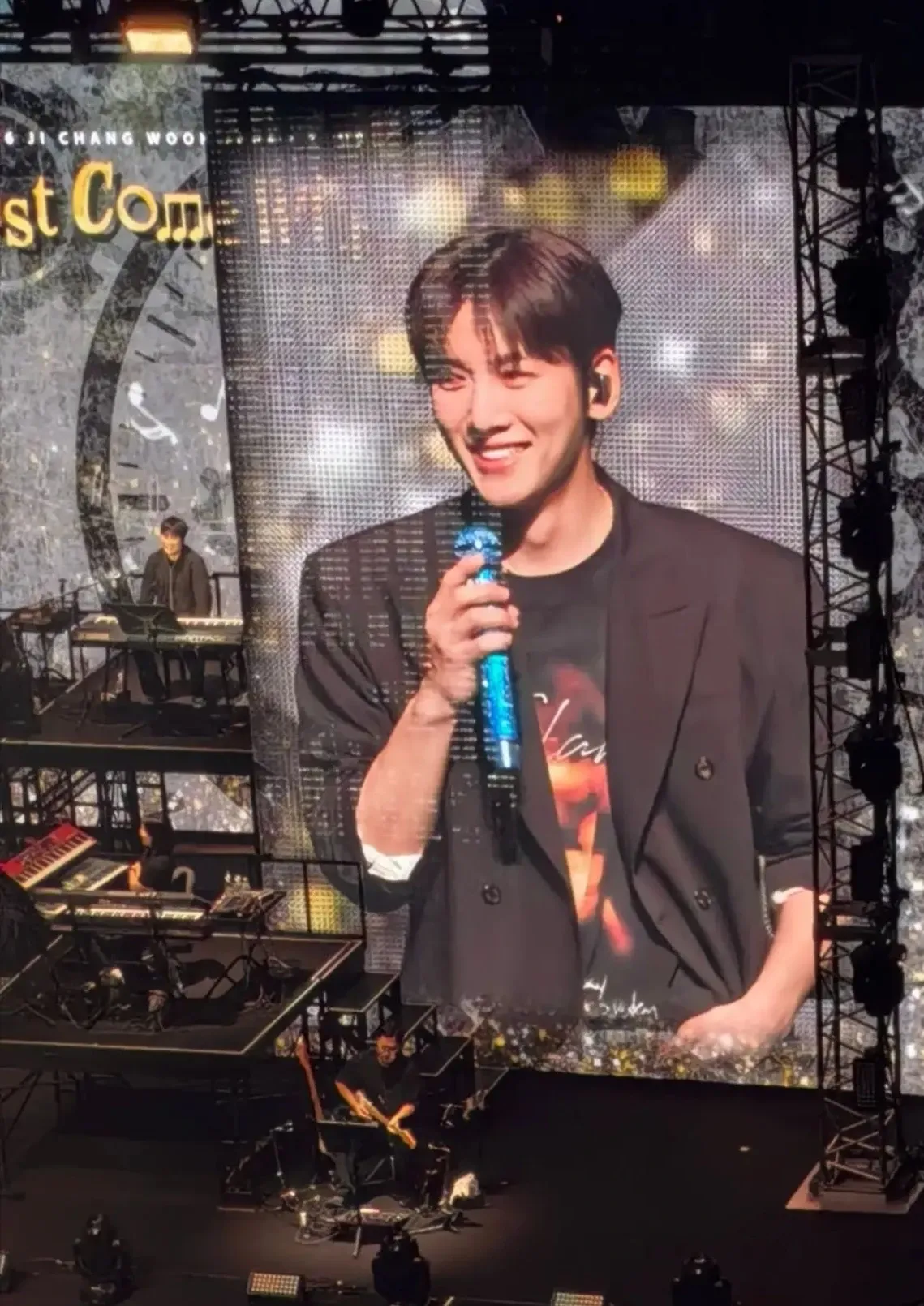 Behind-the-scenes cut of Ji Changwook
