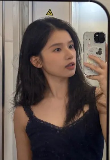 Behind-the-scenes cut of Jingyi Zhang