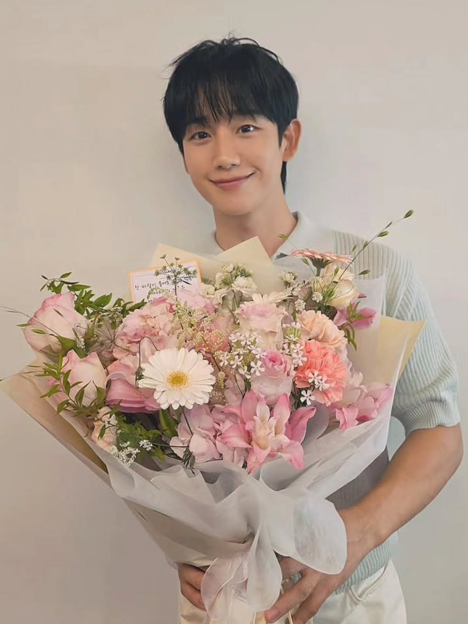 粉絲拍下的丁海寅瞬間