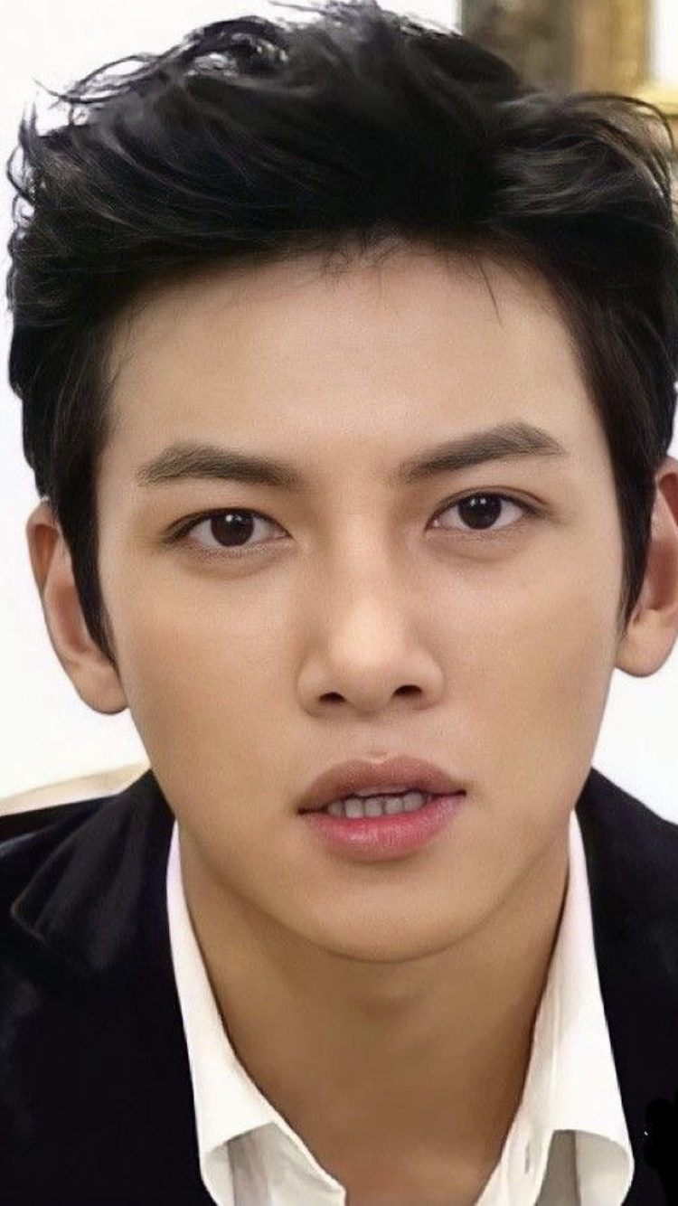 粉丝拍下的池昌旭瞬间