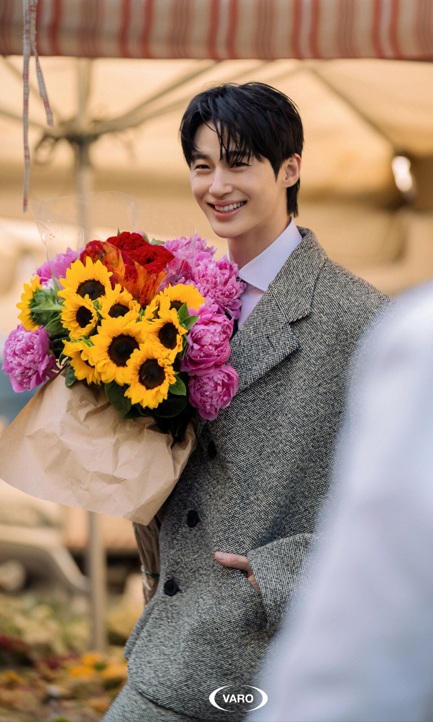 Byeon Wooseok background image recommended by Choeaedol Celeb fandom