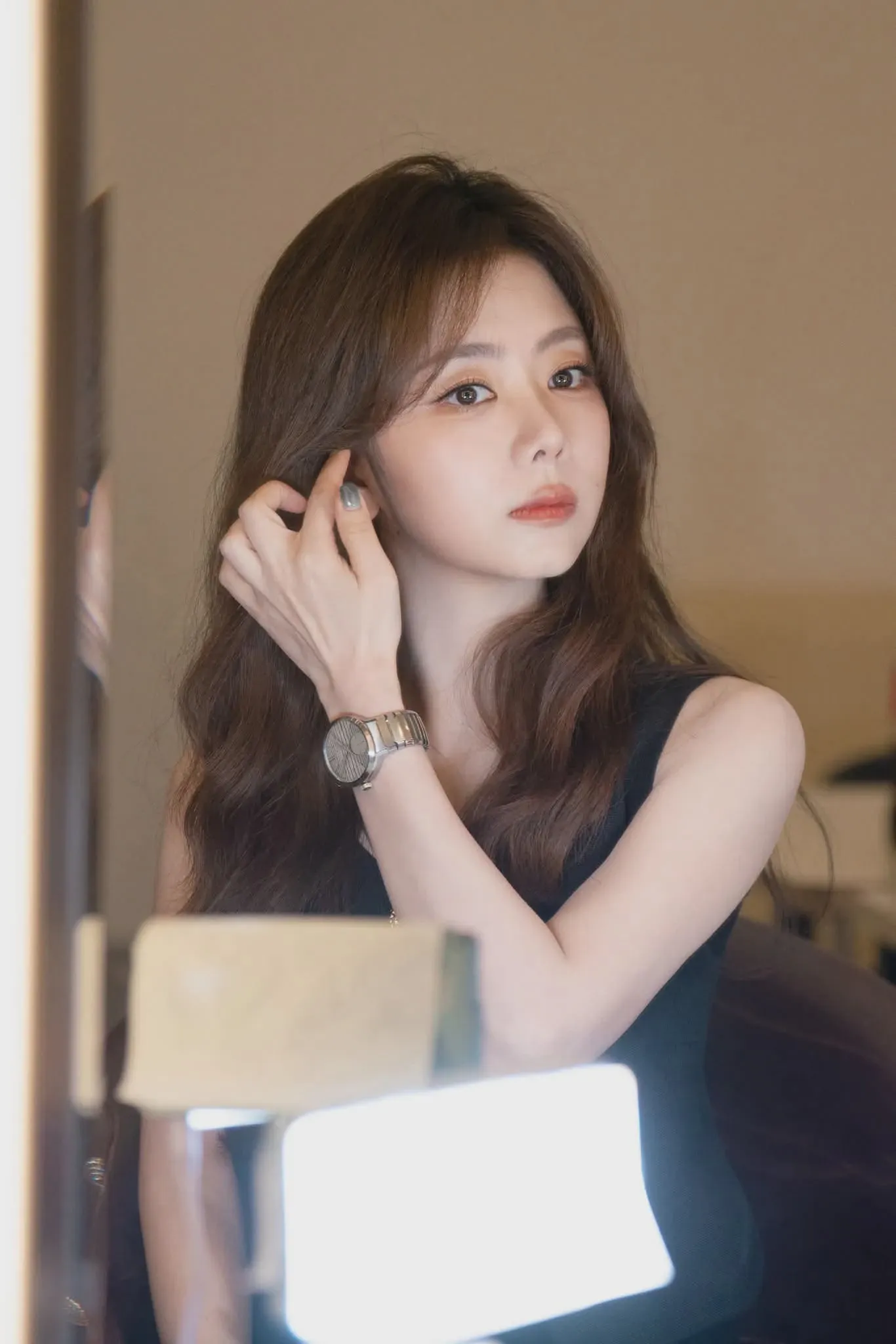 Behind-the-scenes cut of Tan Song Yun