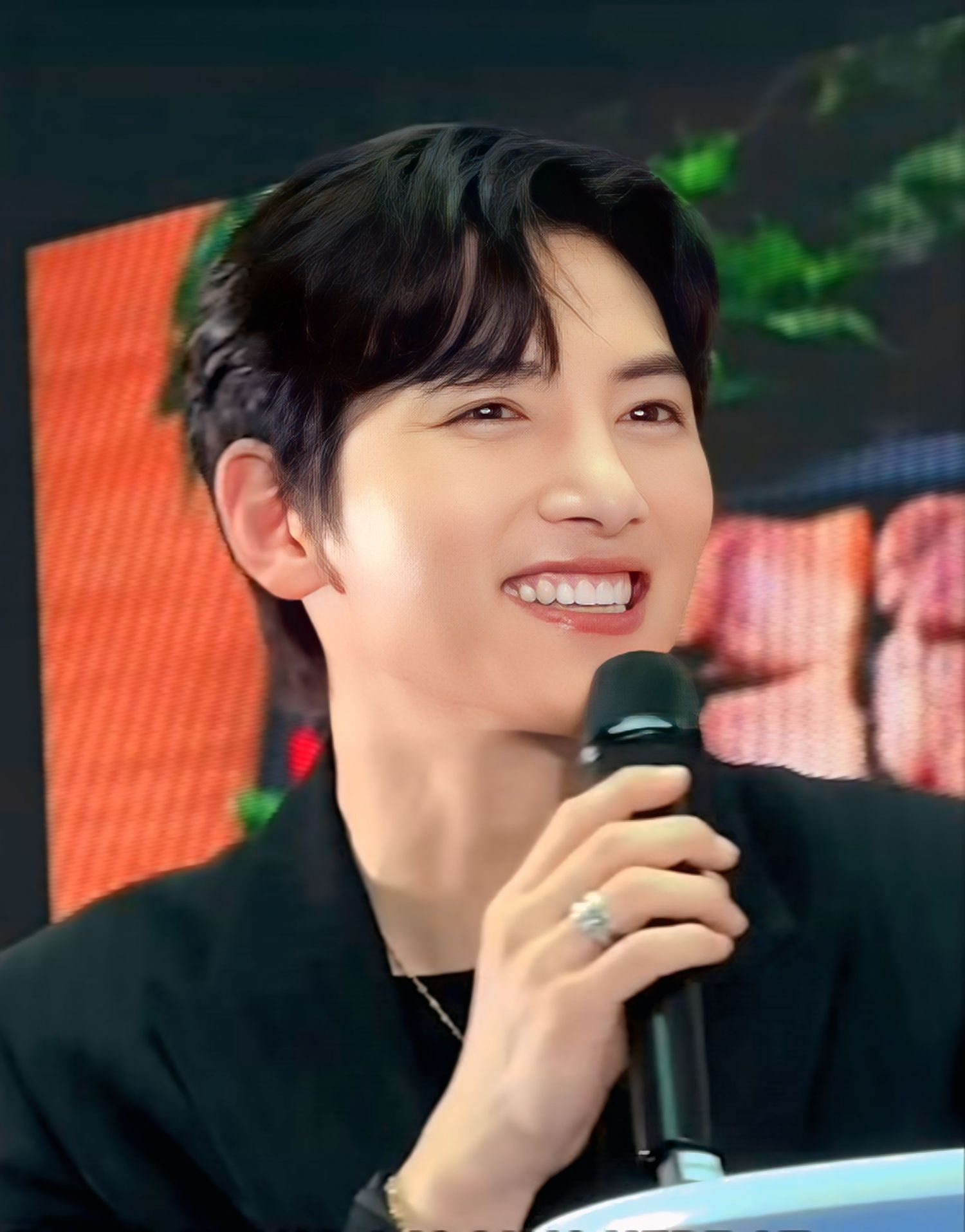 チ・チャンウクの最近の活動ショット