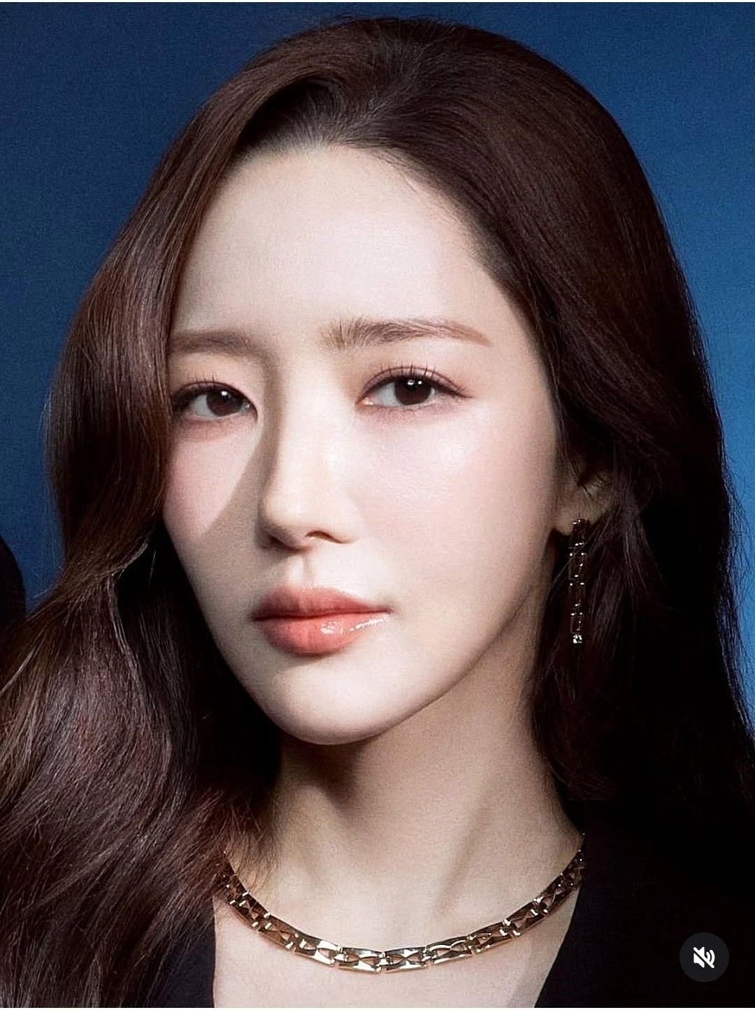 粉絲拍下的朴敏英瞬間