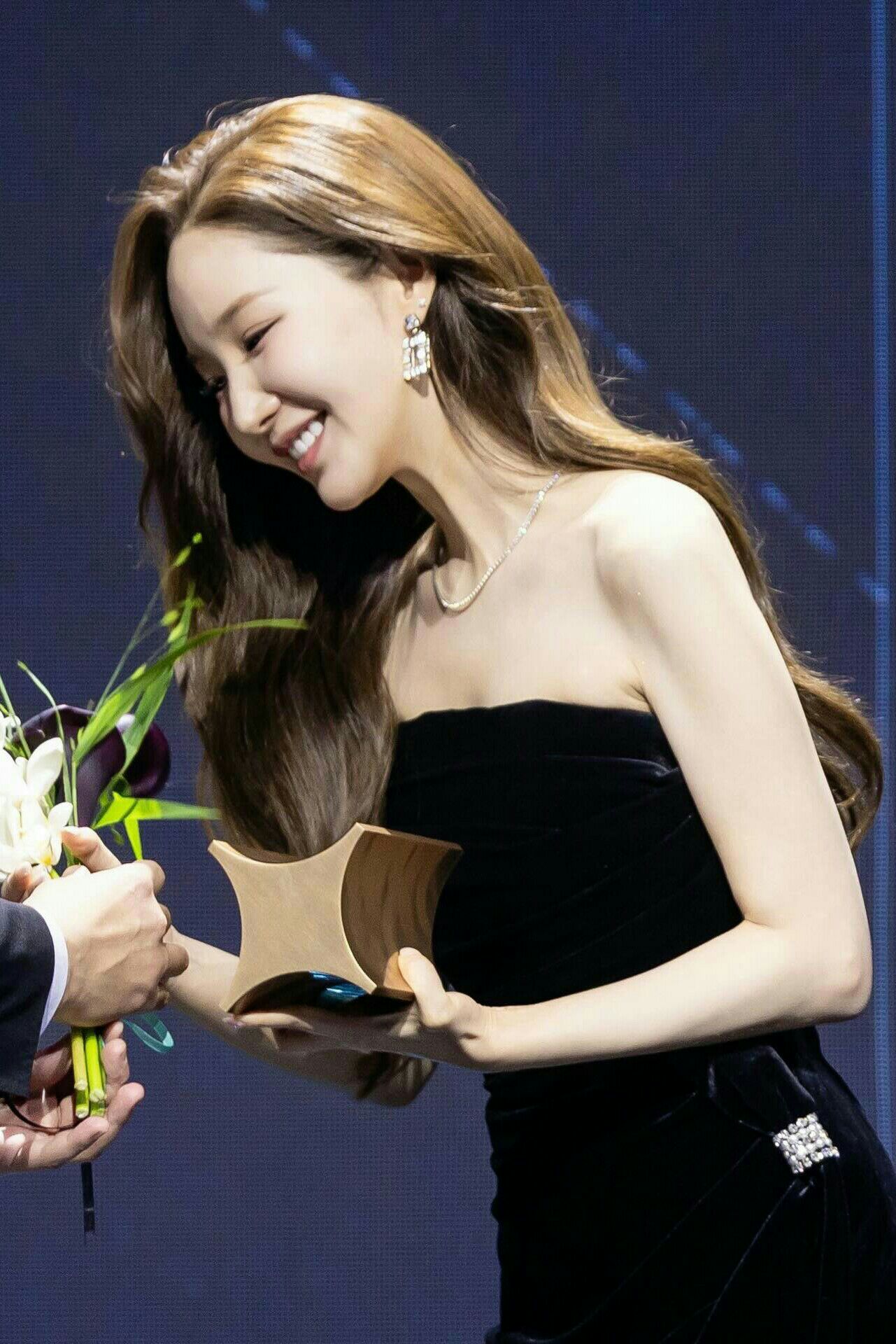 朴敏英的近期活動照