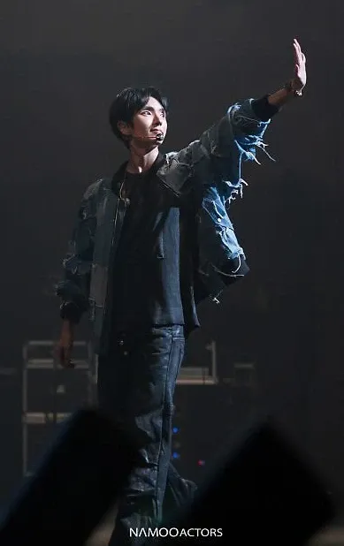 Latest photo of Lee Joongi