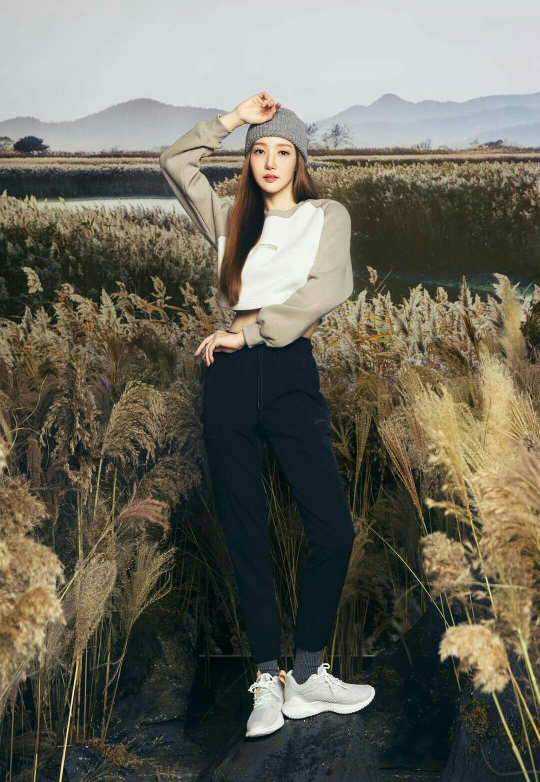 A moment captured by a fan of Park Minyoung
