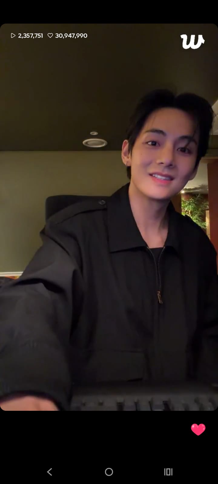 Behind-the-scenes cut of Kim Taehyung (V)