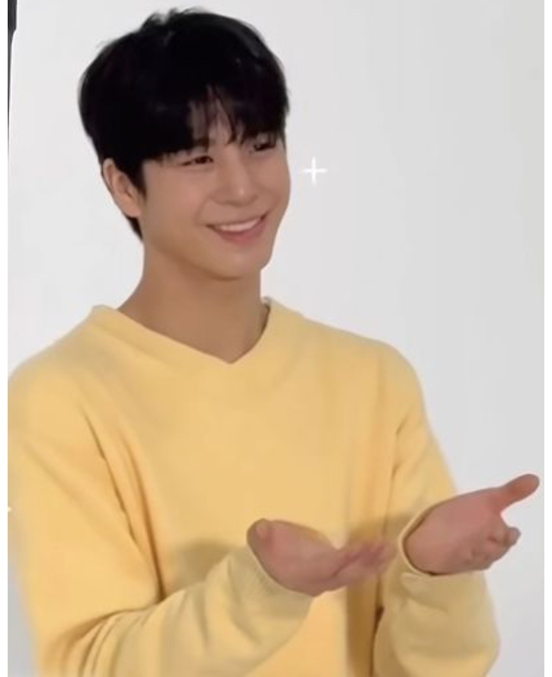 Foto terbaru dari Jeong Dongwon