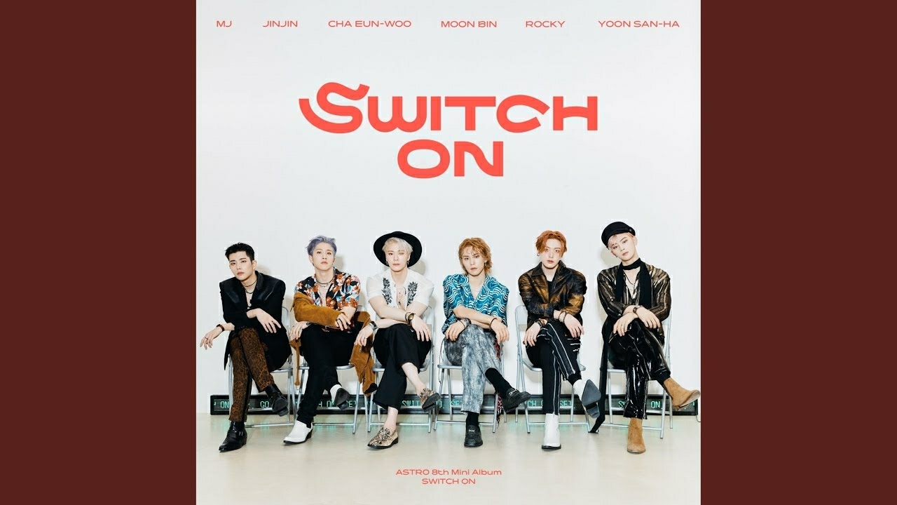 Behind-the-scenes cut of Cha Eunwoo