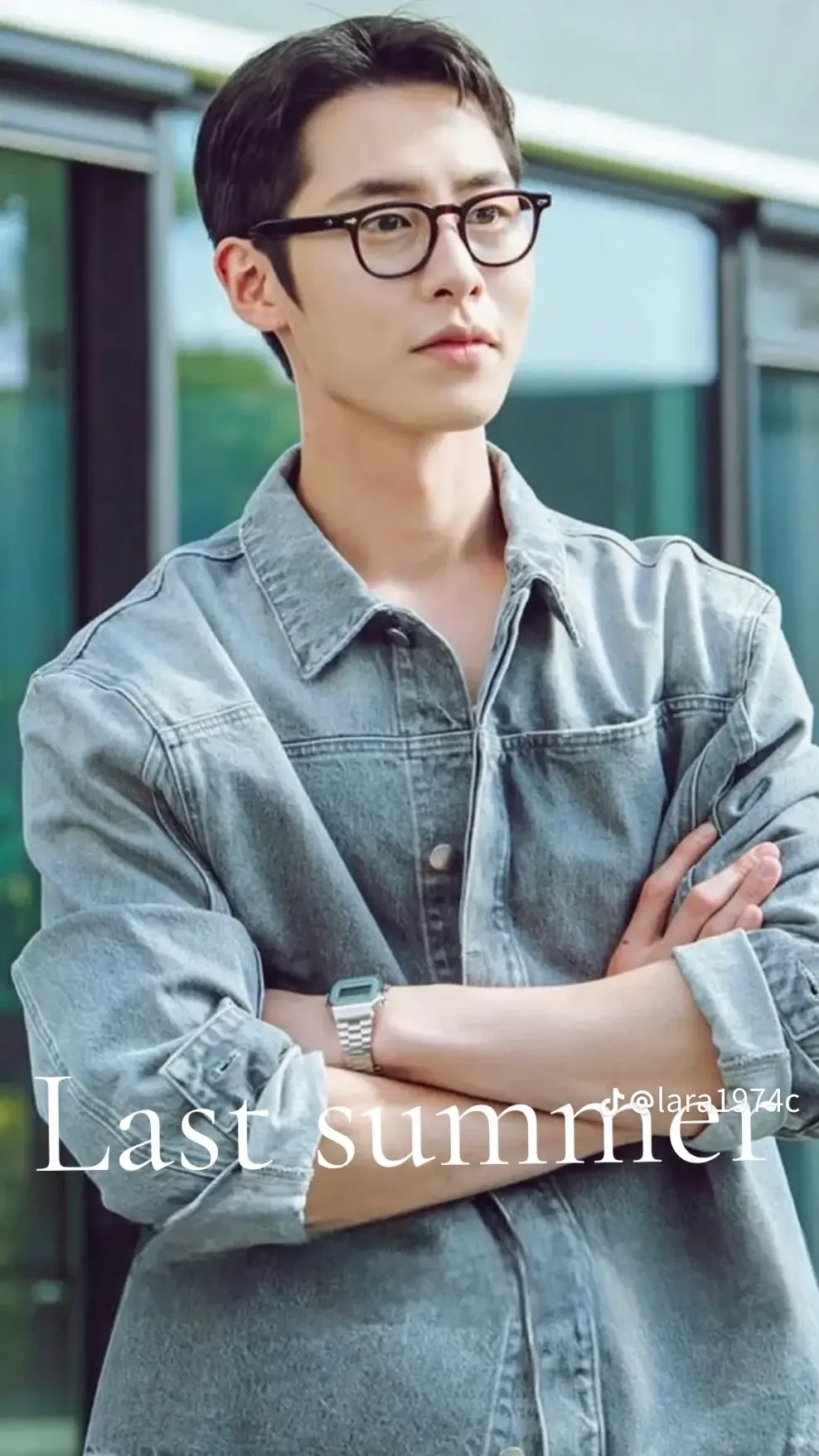 Today's popular wallpaper in Lee Jaewook community