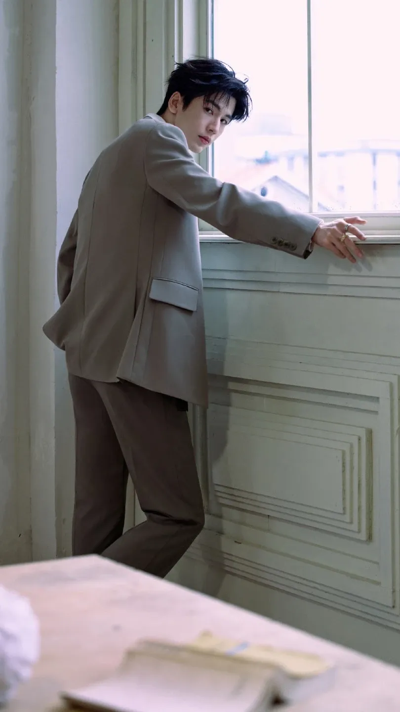 Representative background image loved by Zhang Linghe fandom