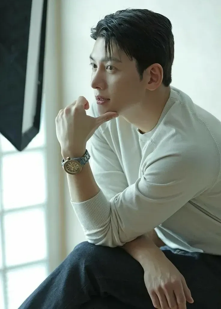 Latest photo of Ji Changwook