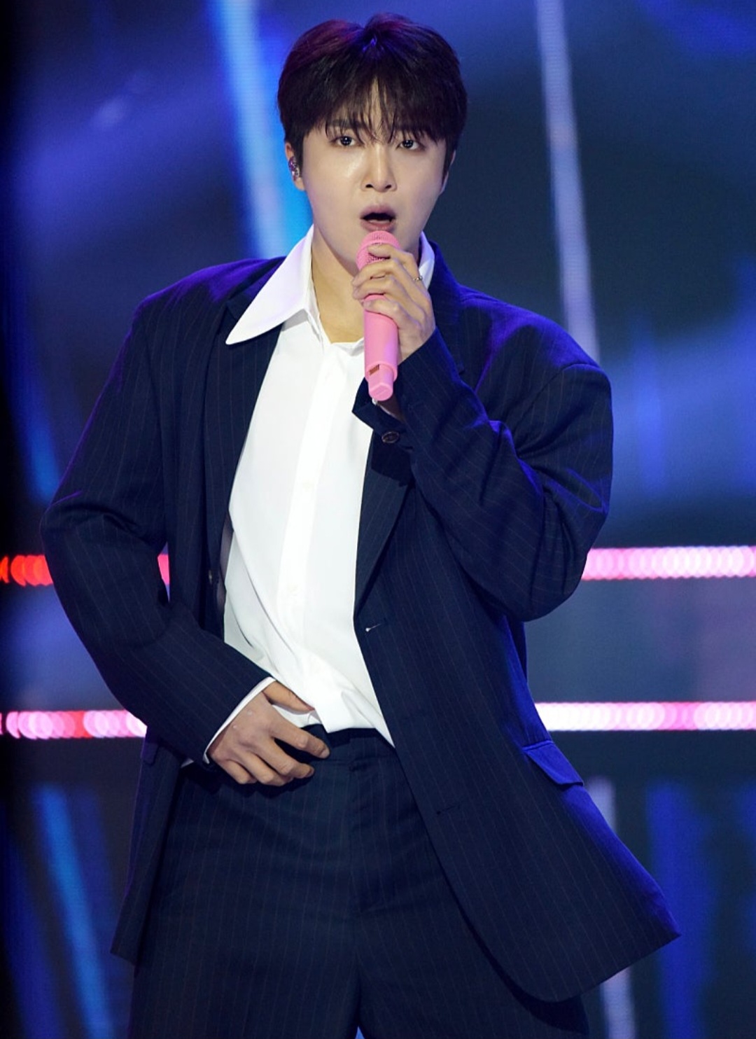 Behind-the-scenes cut of Hwang Yunsung