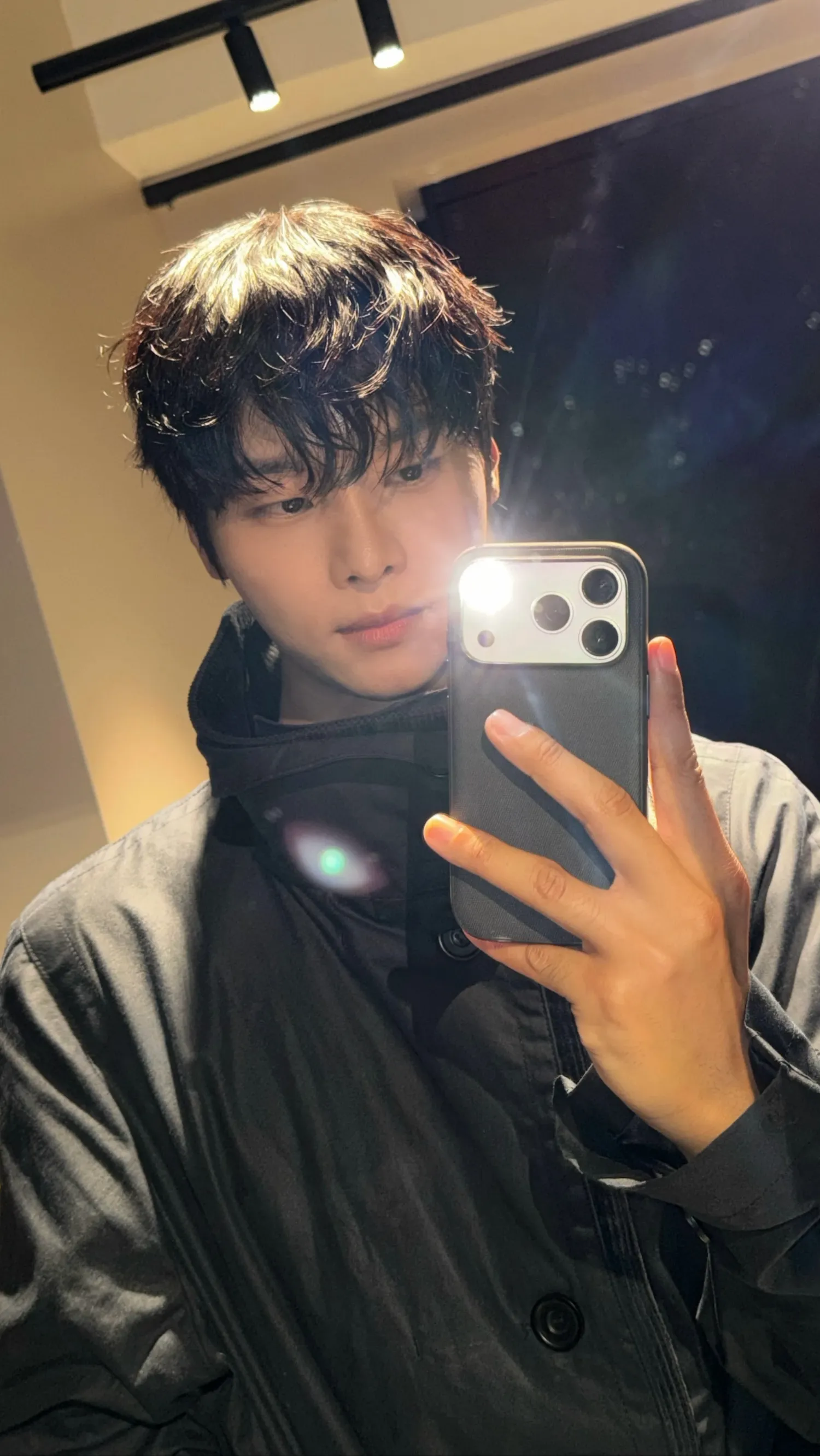 Recent activity shot of Cha Hakyeon (N)