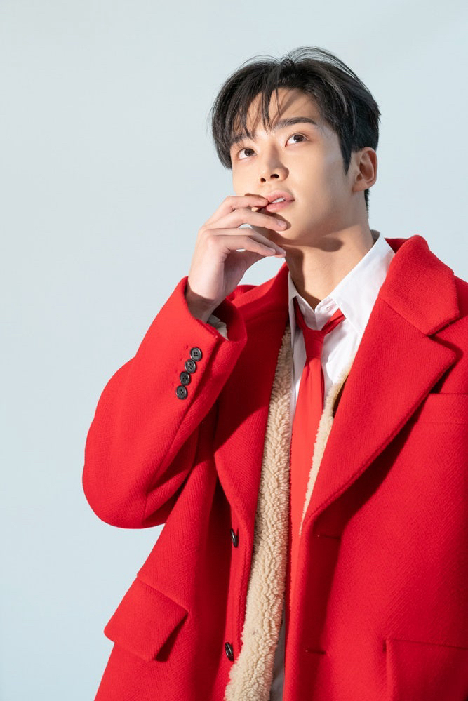 로운의 비하인드 컷