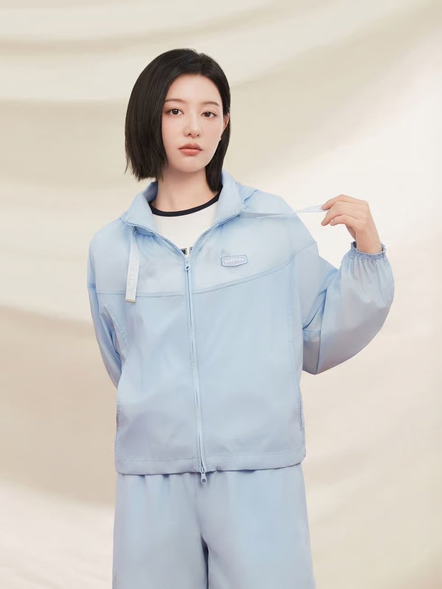 Representative background image loved by Kim Jiwon fandom