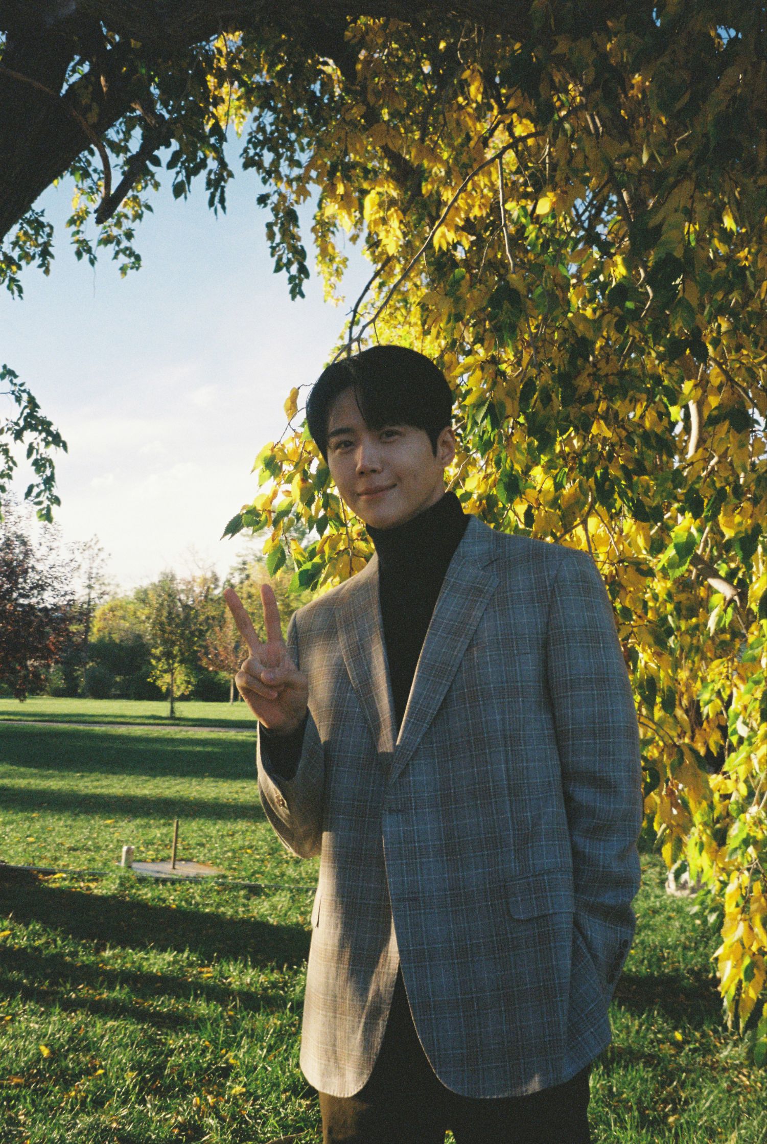 Behind-the-scenes cut of Kim Seonho