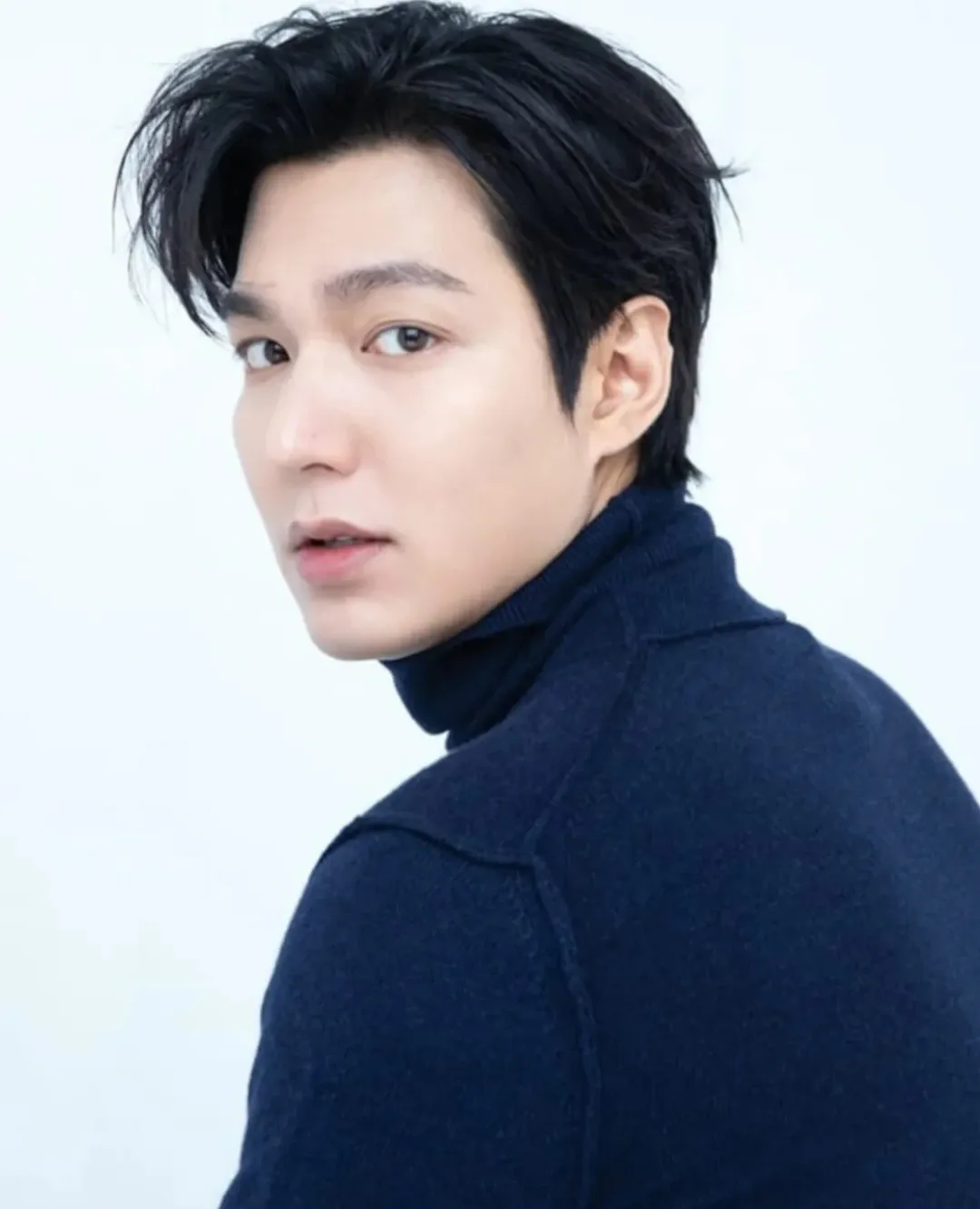 Recent activity shot of Lee Minho