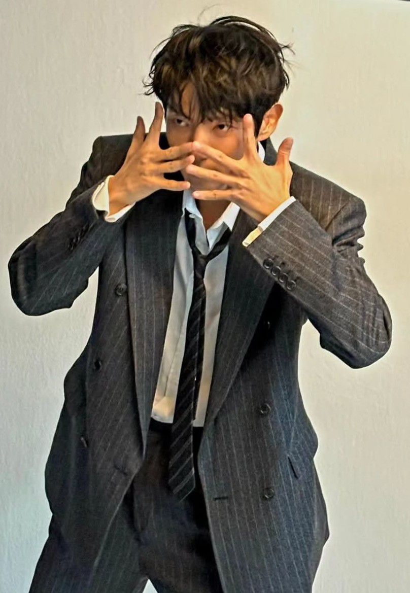 Latest photo of Lee Joongi