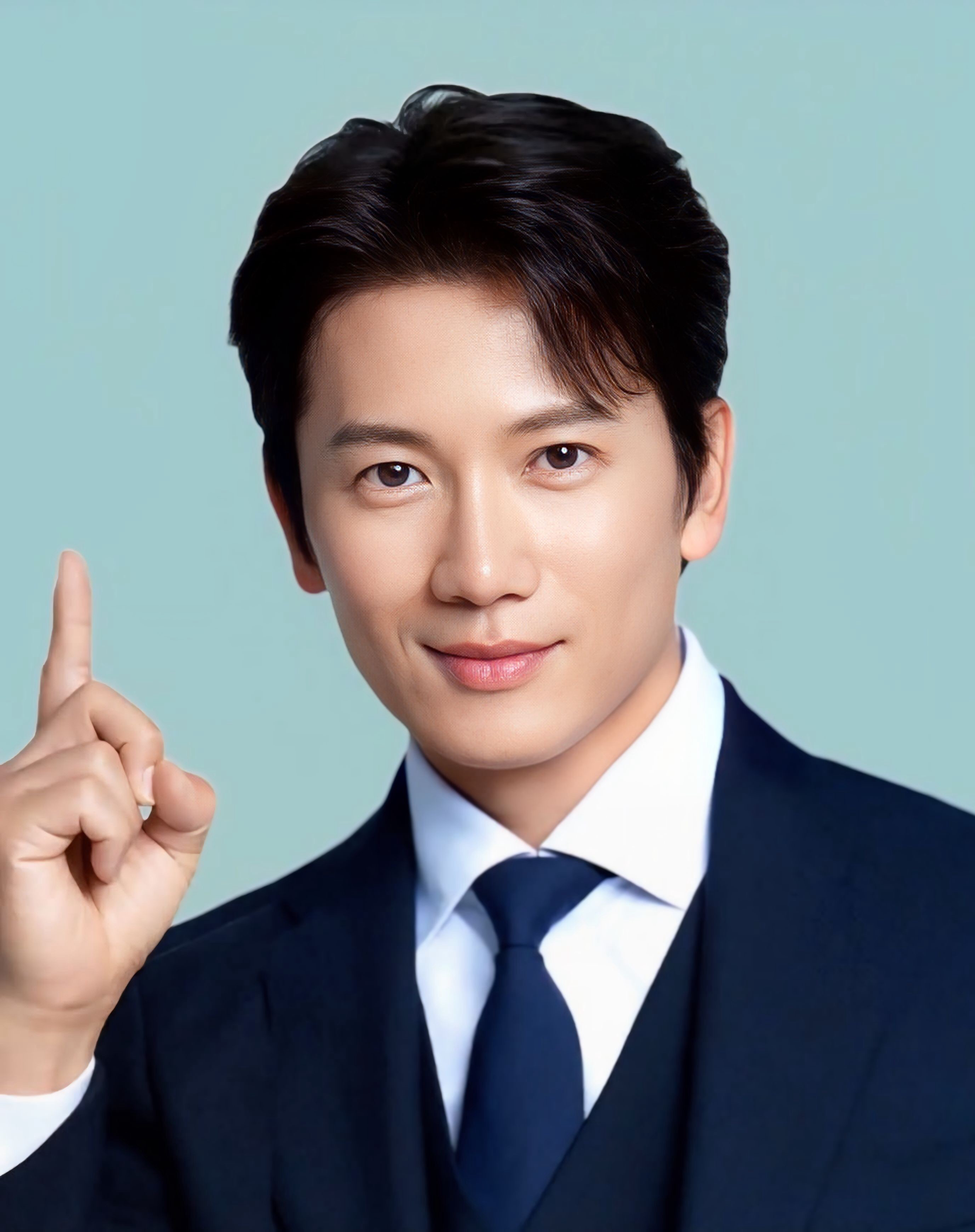 Recent activity shot of Ji Sung