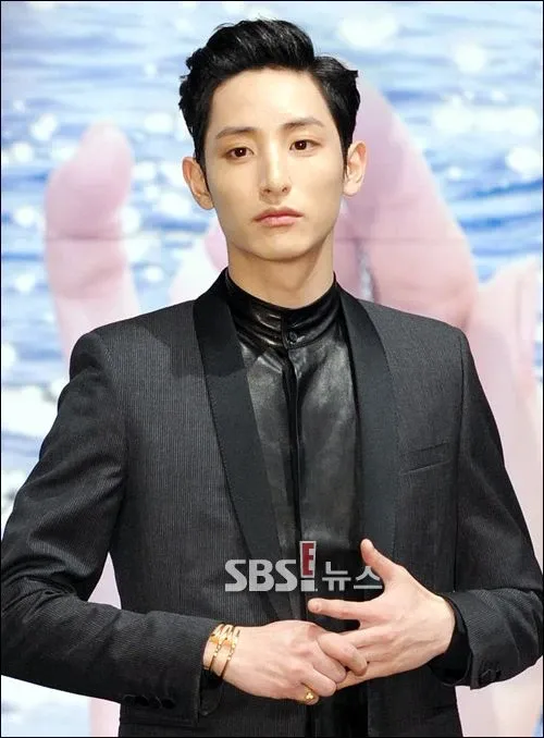 Behind-the-scenes cut of Lee Soohyuk