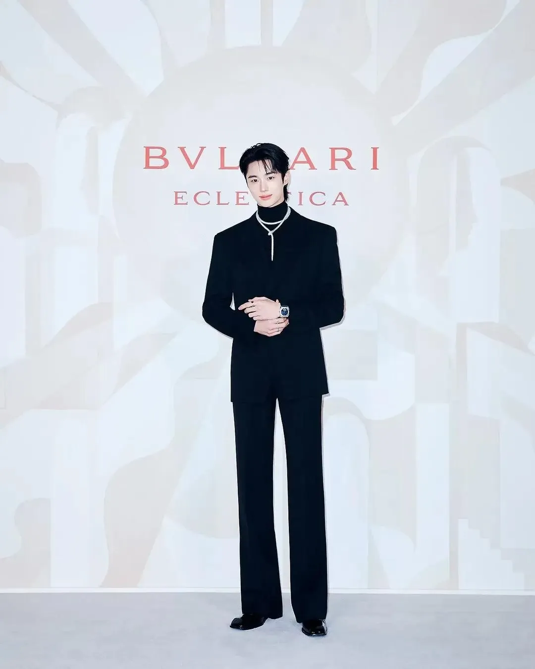 Recent activity shot of Byeon Wooseok