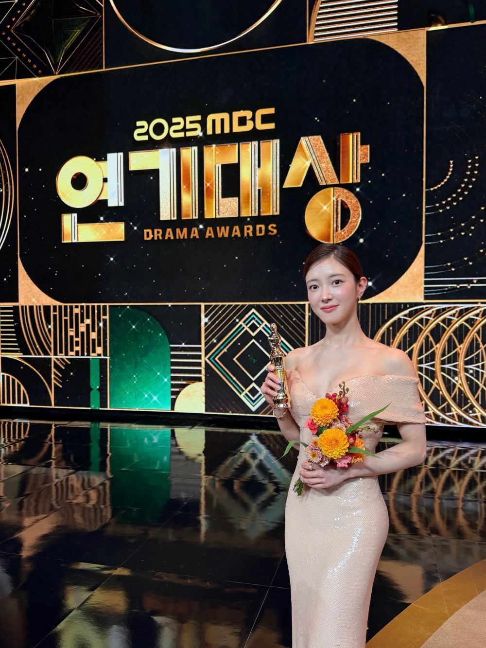 Latest photo of Lee Seyoung