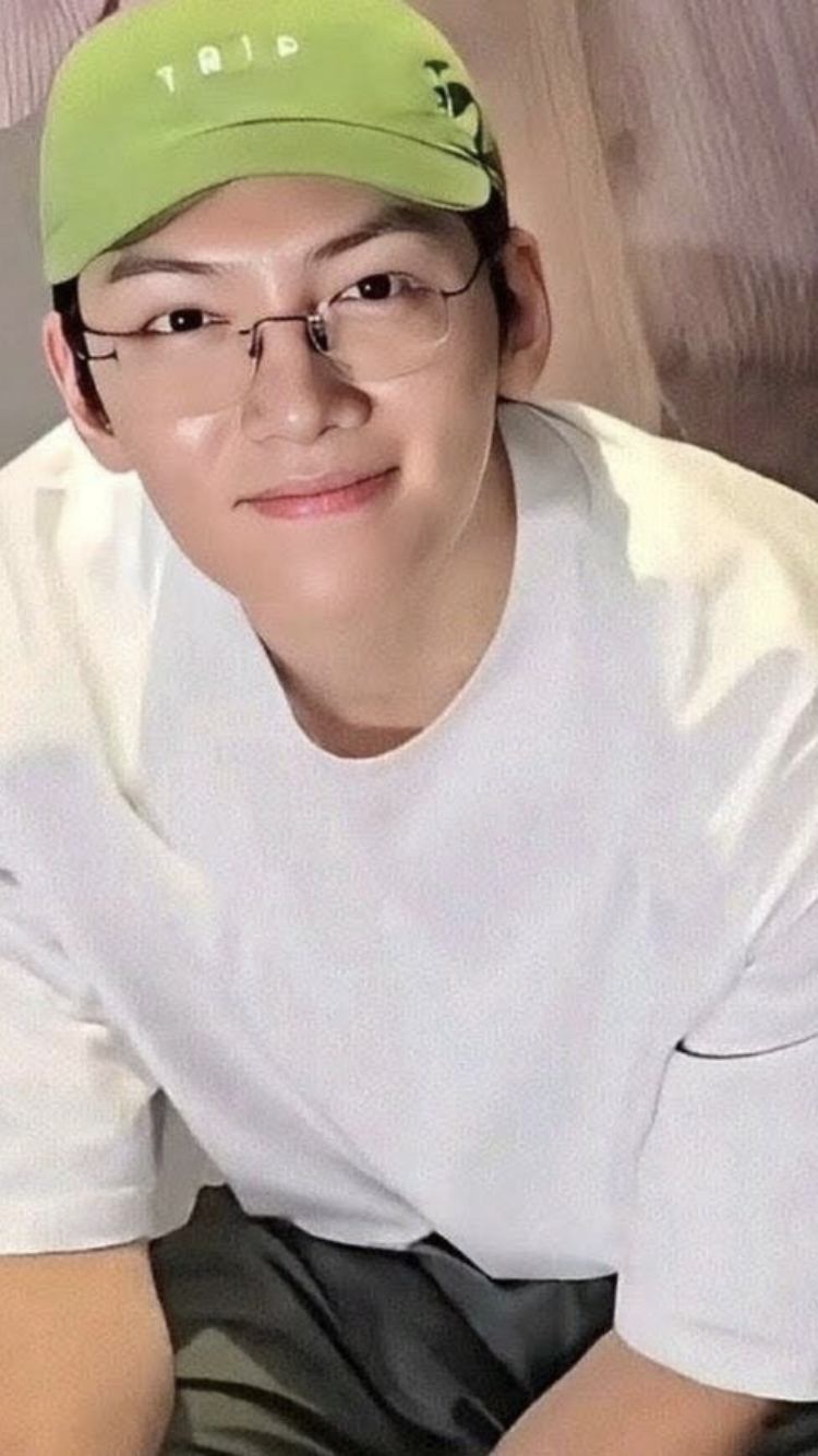 지창욱 최근 활동샷