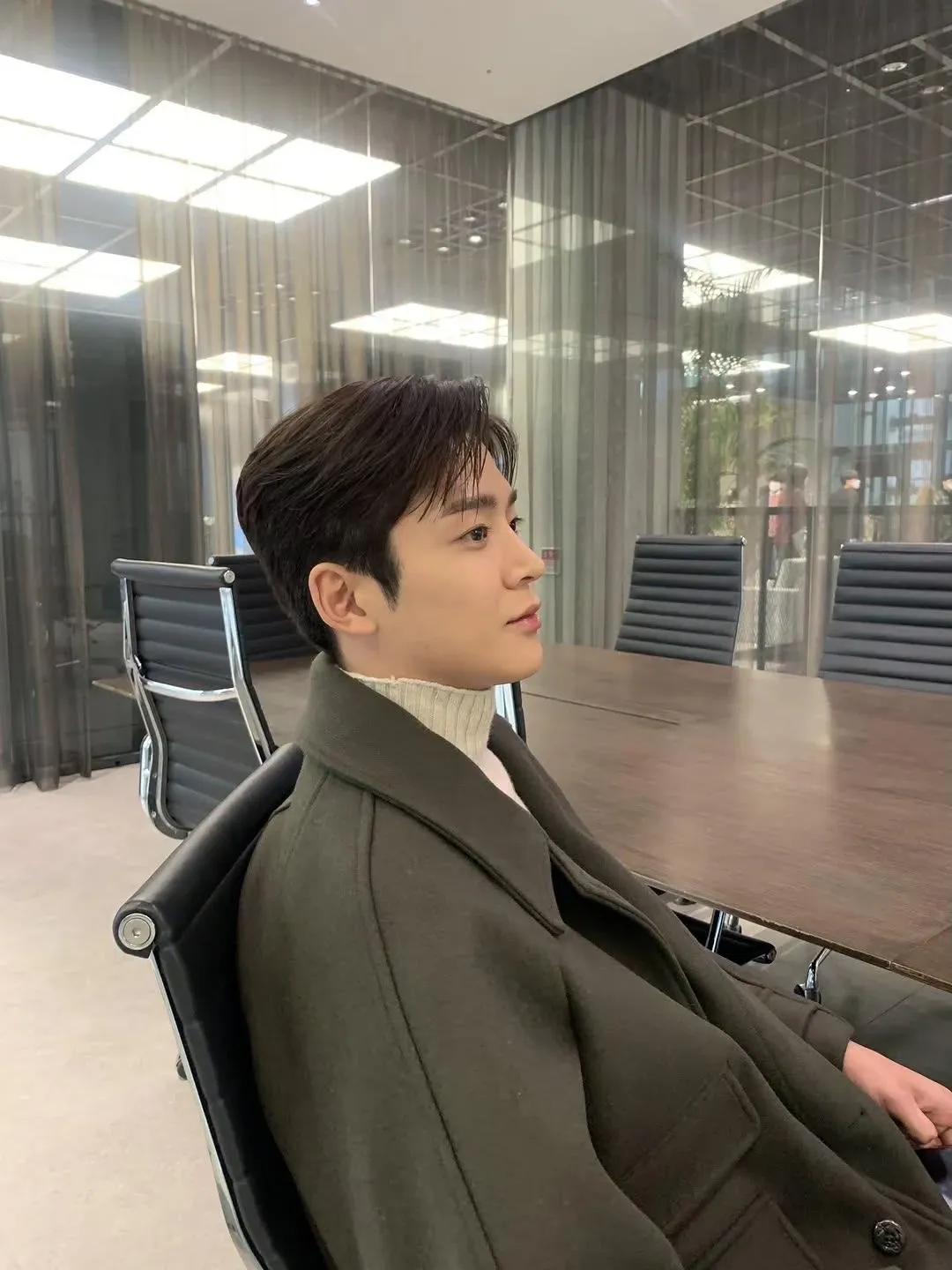 Foto kegiatan terbaru dari Rowoon