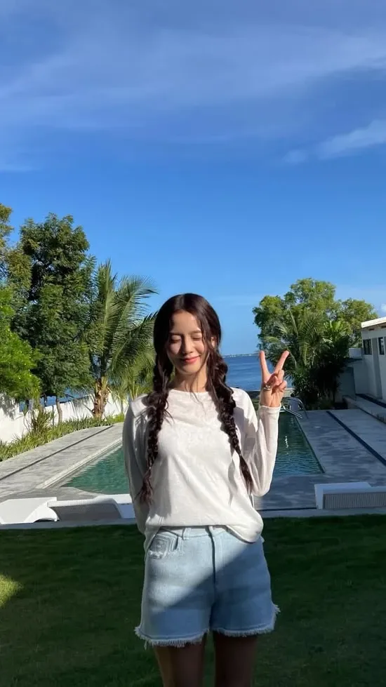 Special wallpaper made by Jisoo (1995)'s fans