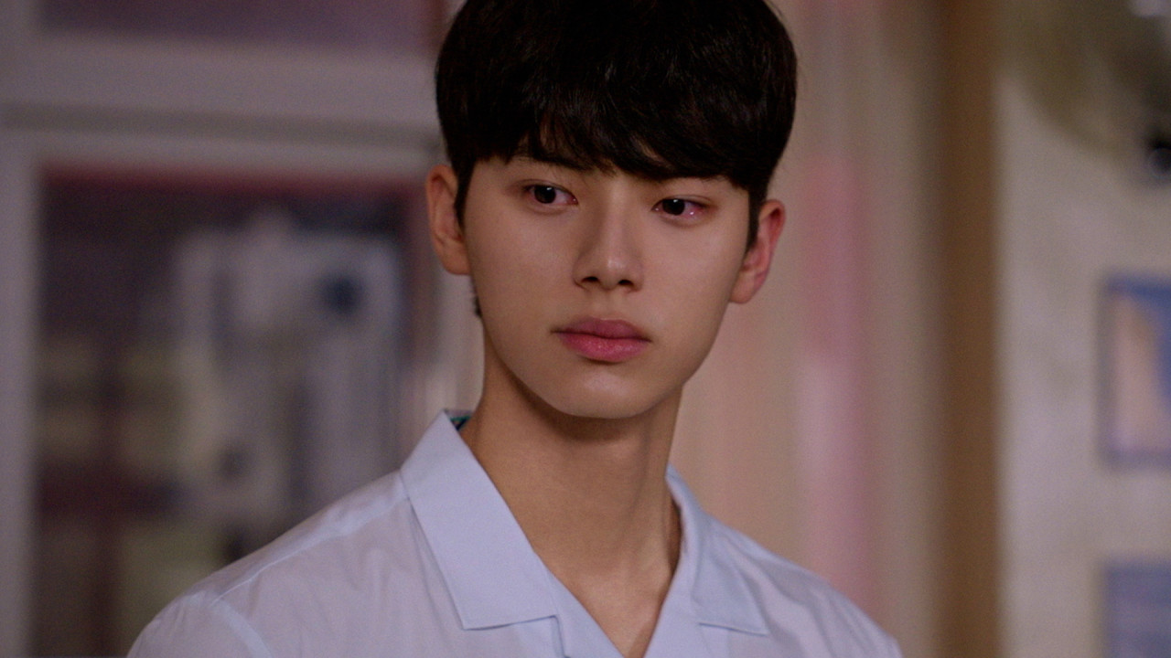 A moment captured by a fan of Lee Chaemin