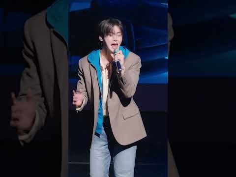 粉丝拍下的车银优瞬间