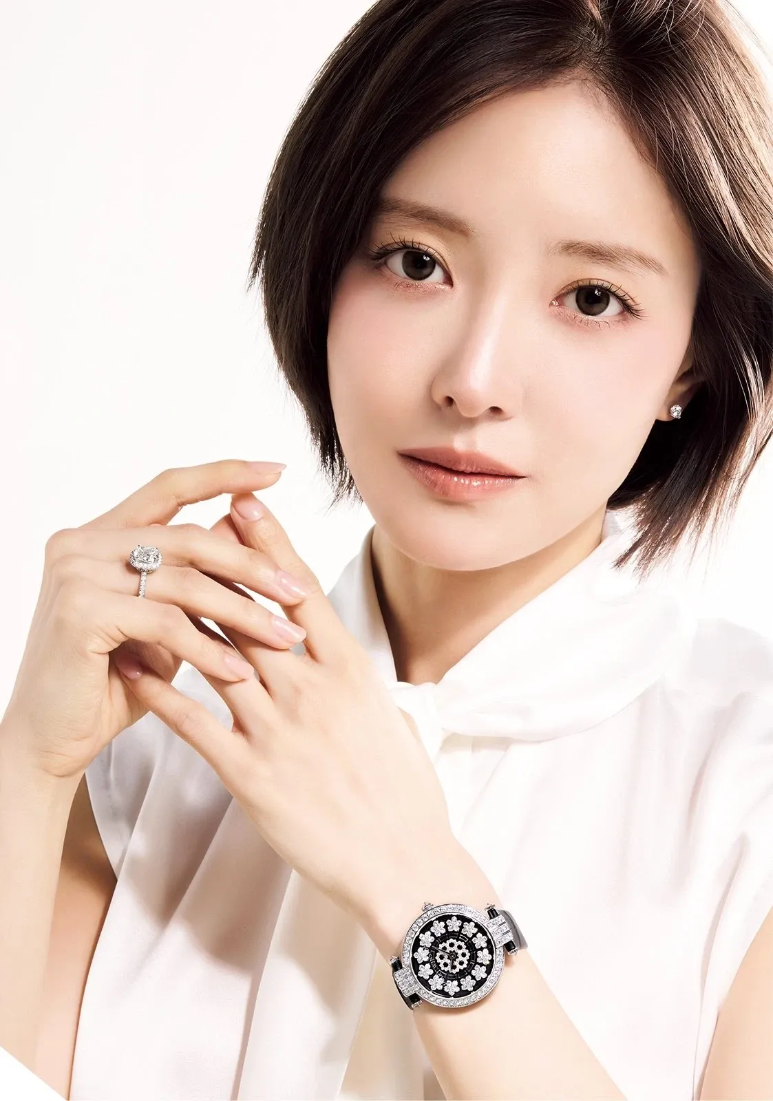 Recent activity shot of Lee Seyoung