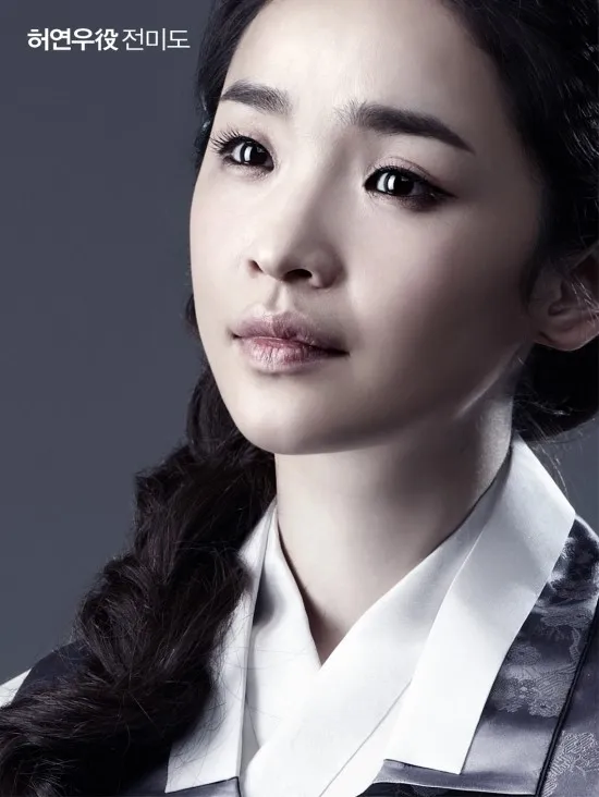 A moment captured by a fan of Jeon Mido