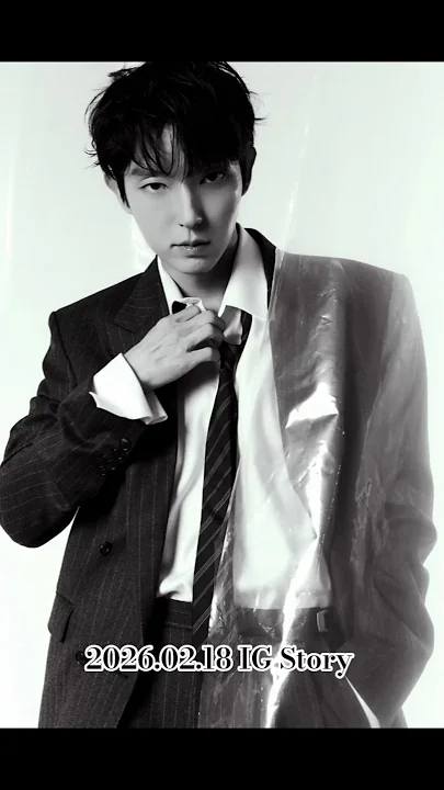 A moment captured by a fan of Lee Joongi