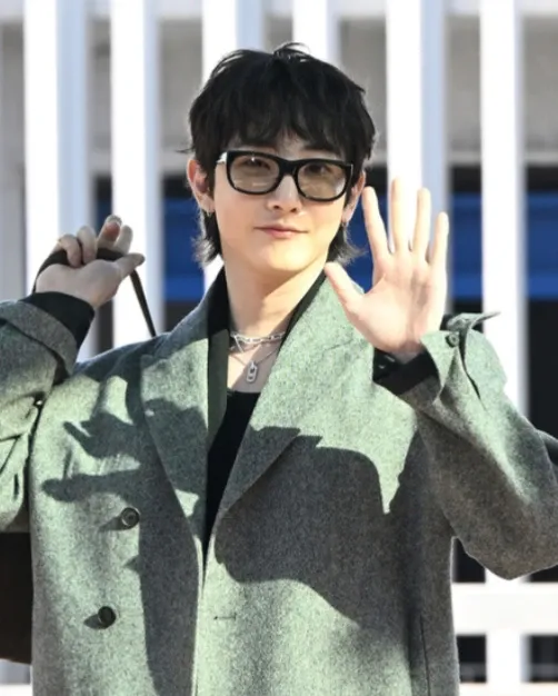Behind-the-scenes cut of Lee Soohyuk