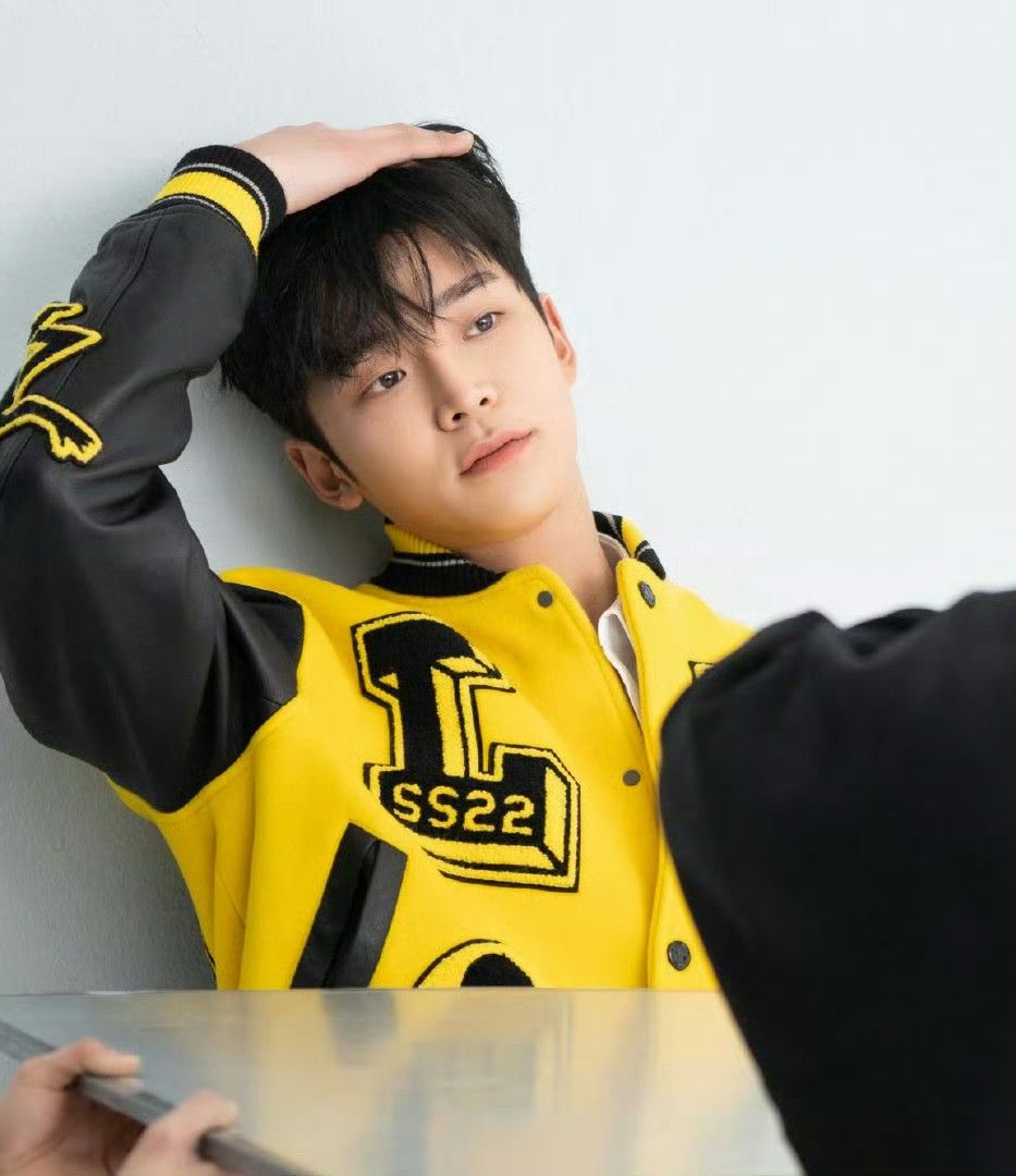 Foto terbaru dari Rowoon